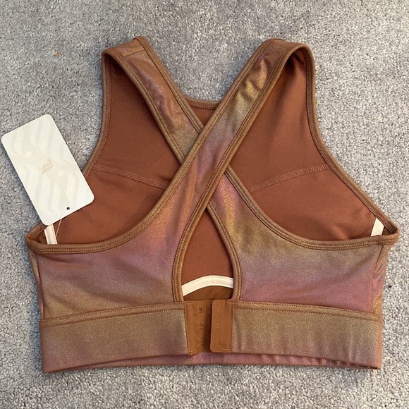 Fabletics Workout Set - Picture 2 of 4